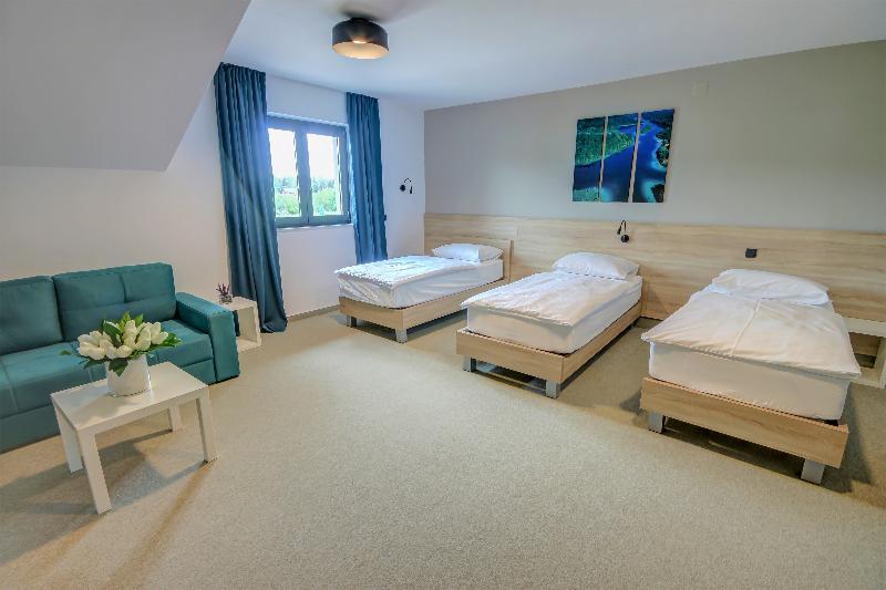 16 Lakes Hotel 4*
